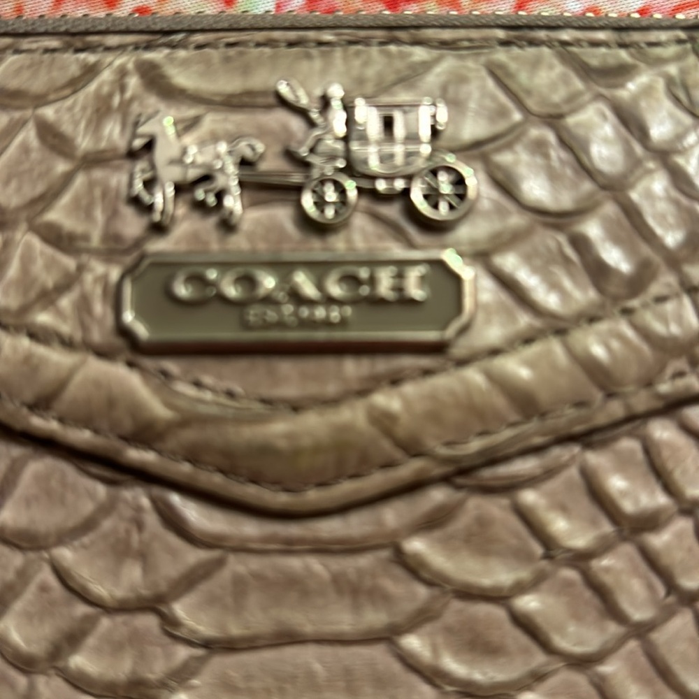 Coach Wallet Snakeskin Embossed - Picture 2 of 9